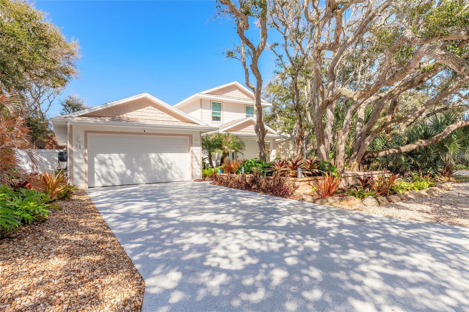 LIGHTHOUSE SHORES - Residential