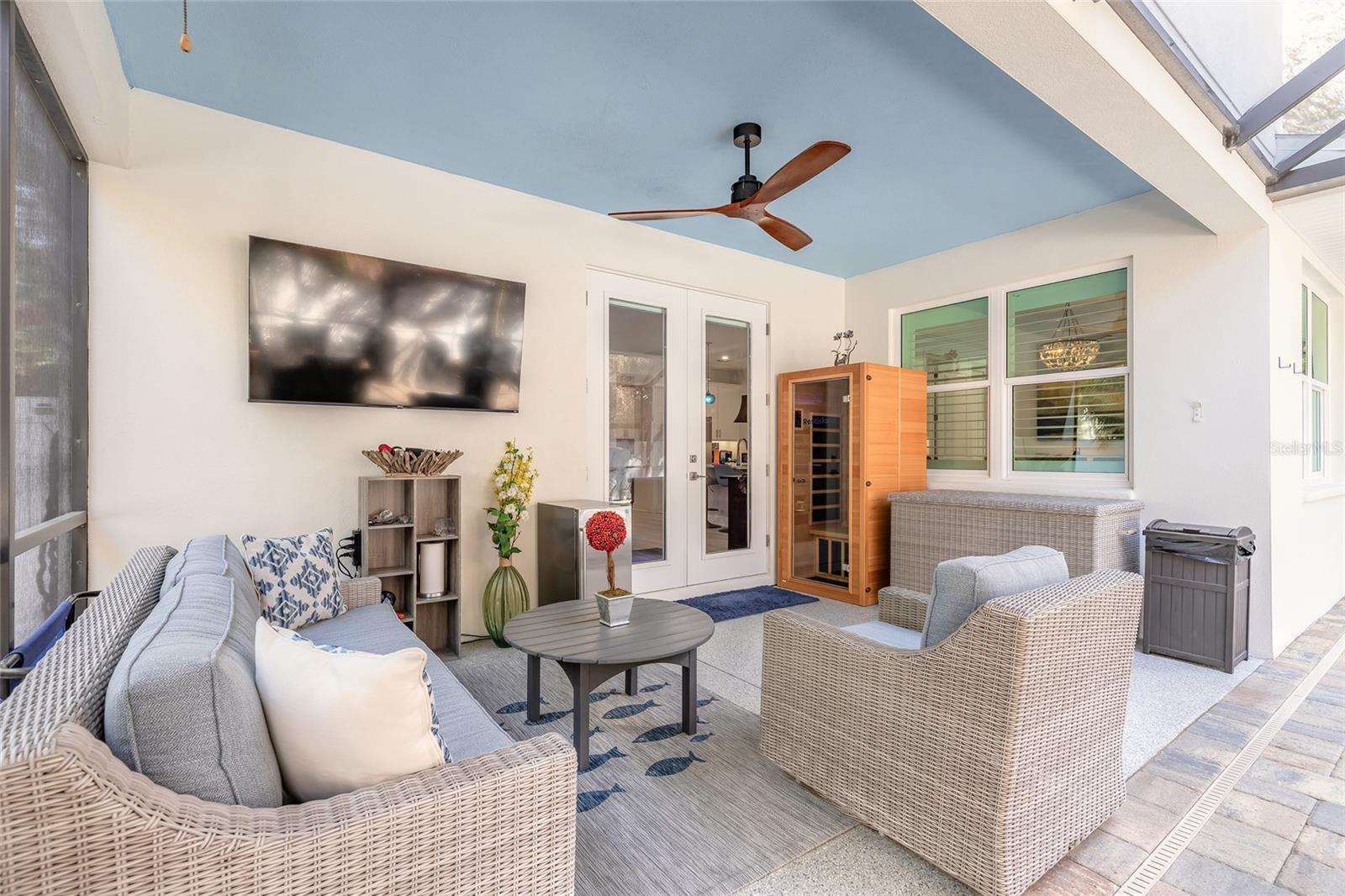 LIGHTHOUSE SHORES - Residential