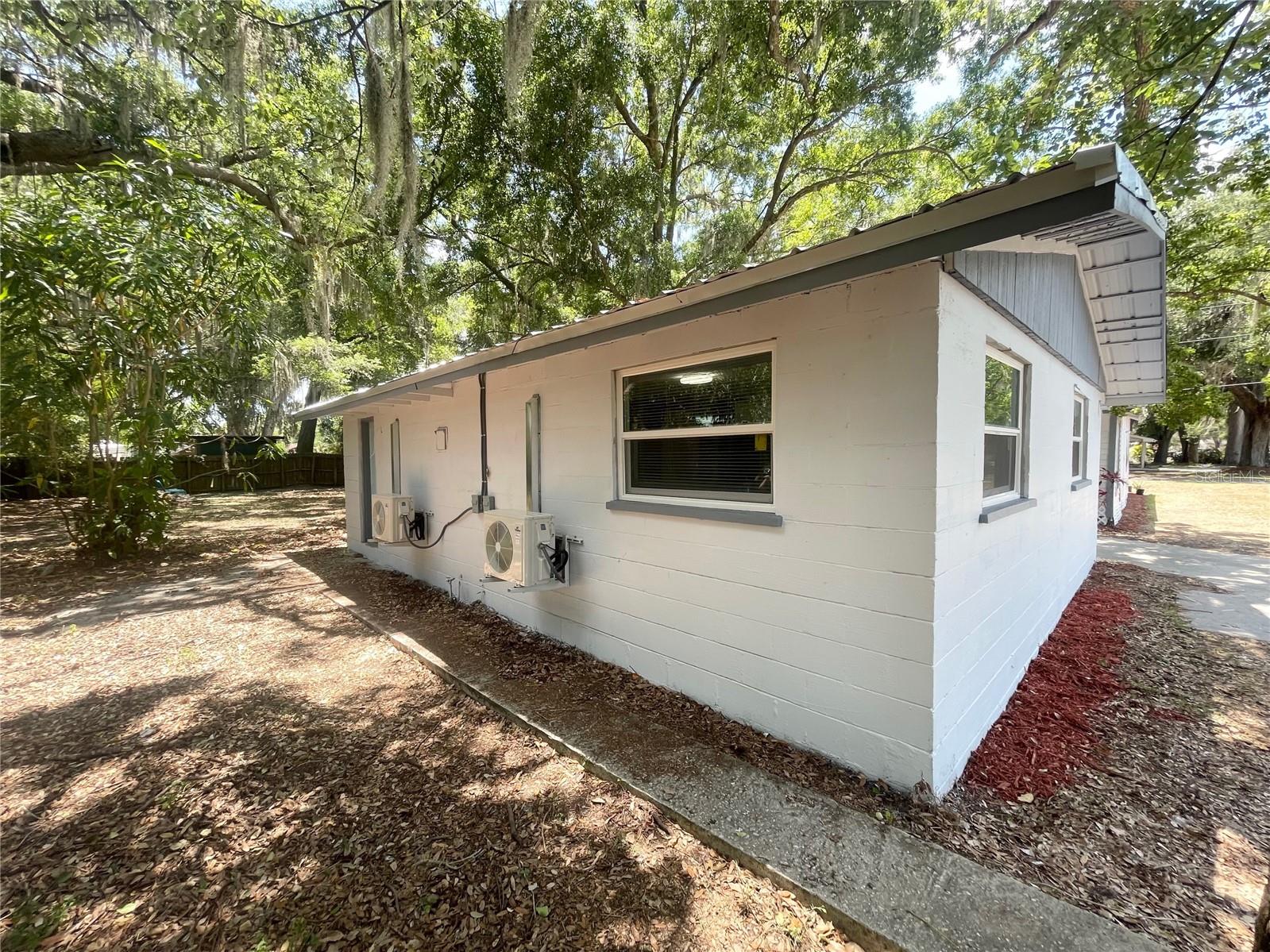 OAKLAND PARK OR A D GILLEYS - Residential