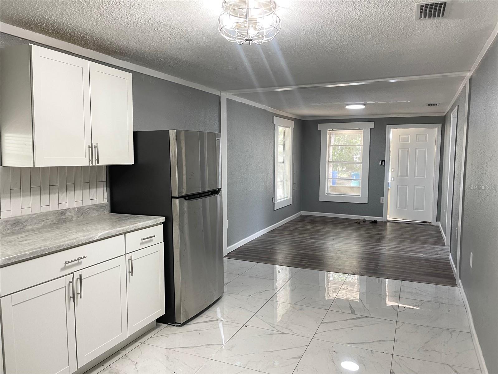 OAKLAND PARK OR A D GILLEYS - Residential