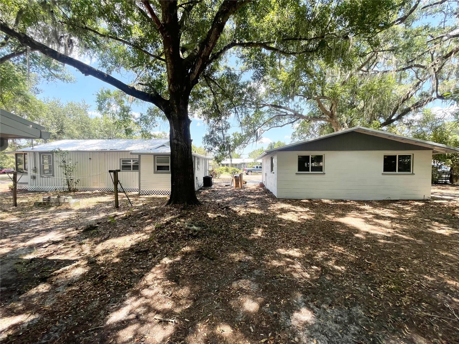 OAKLAND PARK OR A D GILLEYS - Residential