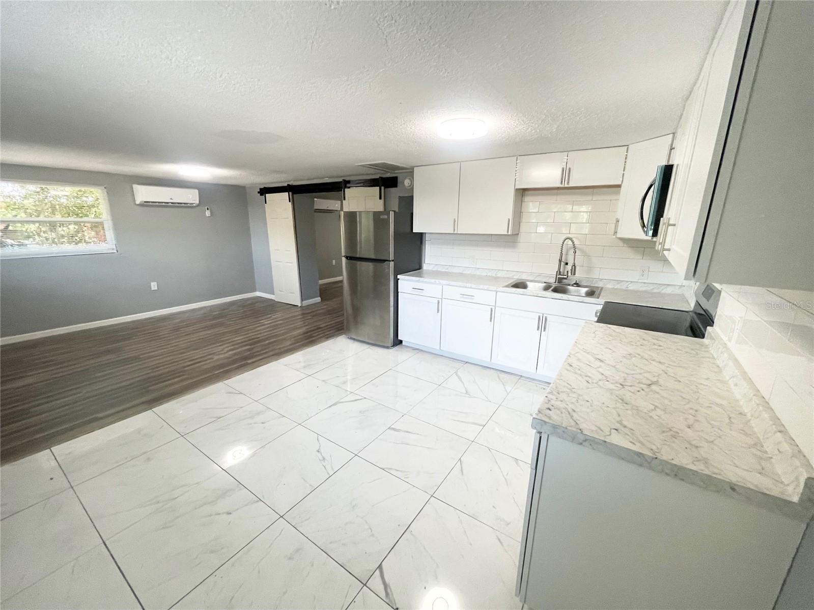 OAKLAND PARK OR A D GILLEYS - Residential