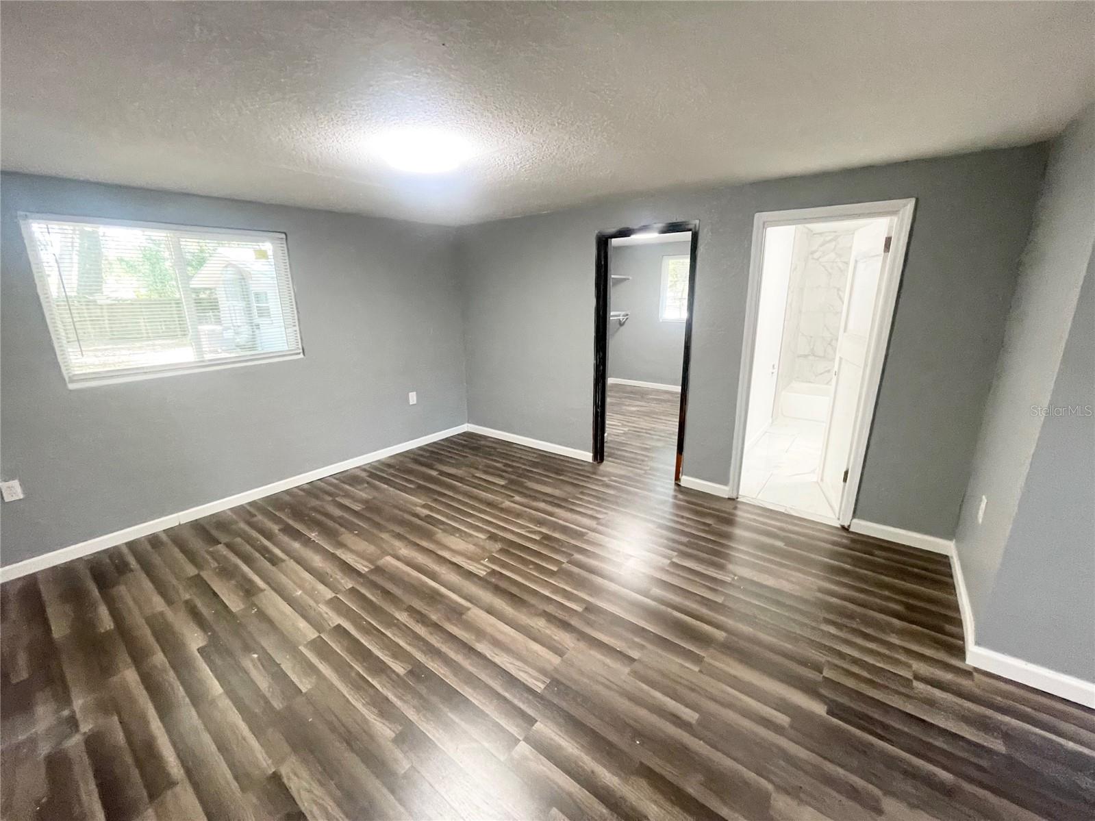 OAKLAND PARK OR A D GILLEYS - Residential