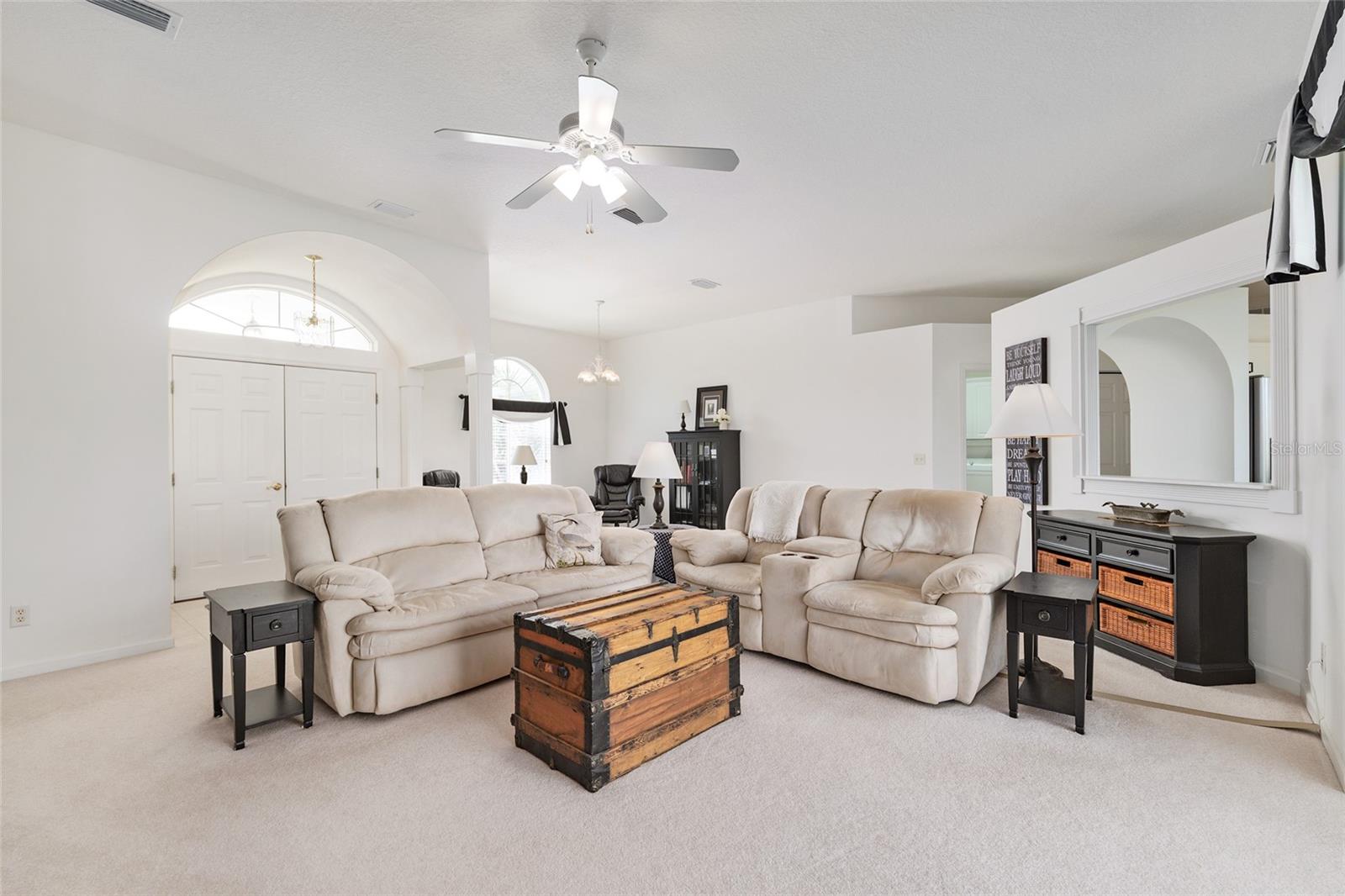 OCALA PALMS - Residential