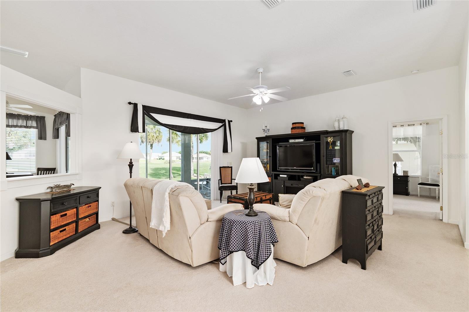 OCALA PALMS - Residential