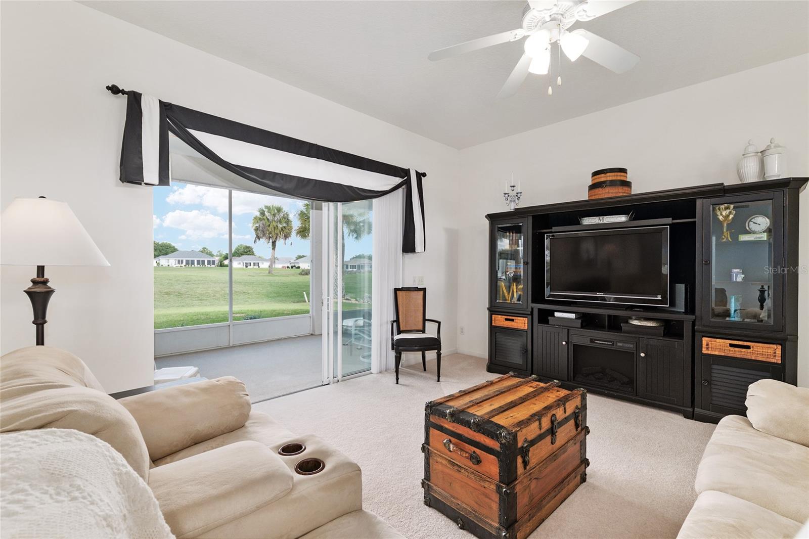OCALA PALMS - Residential
