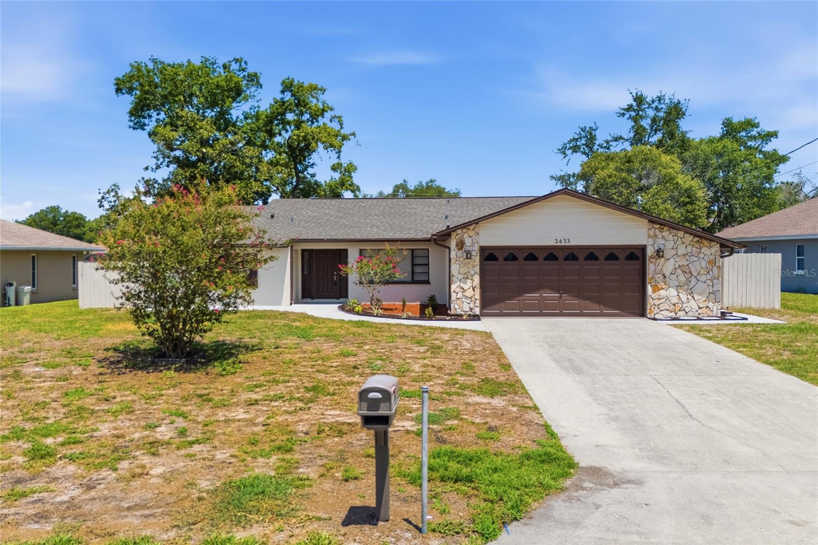 SPRING HILL - Residential