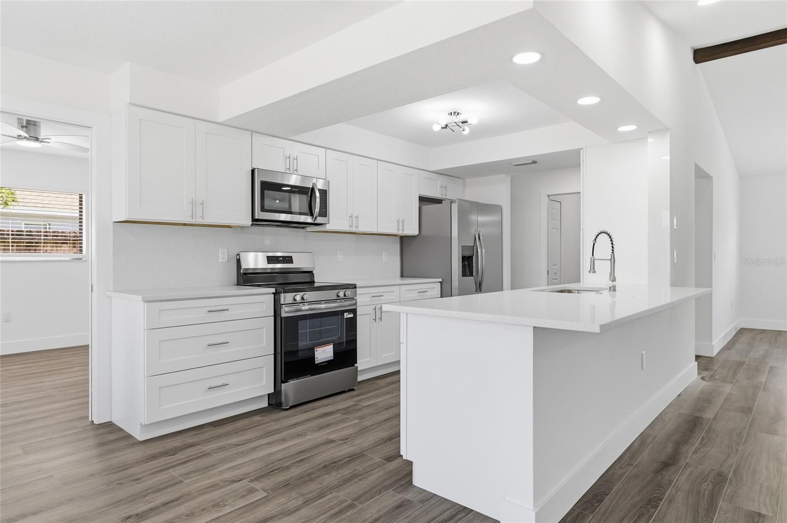 SPRING HILL - Residential