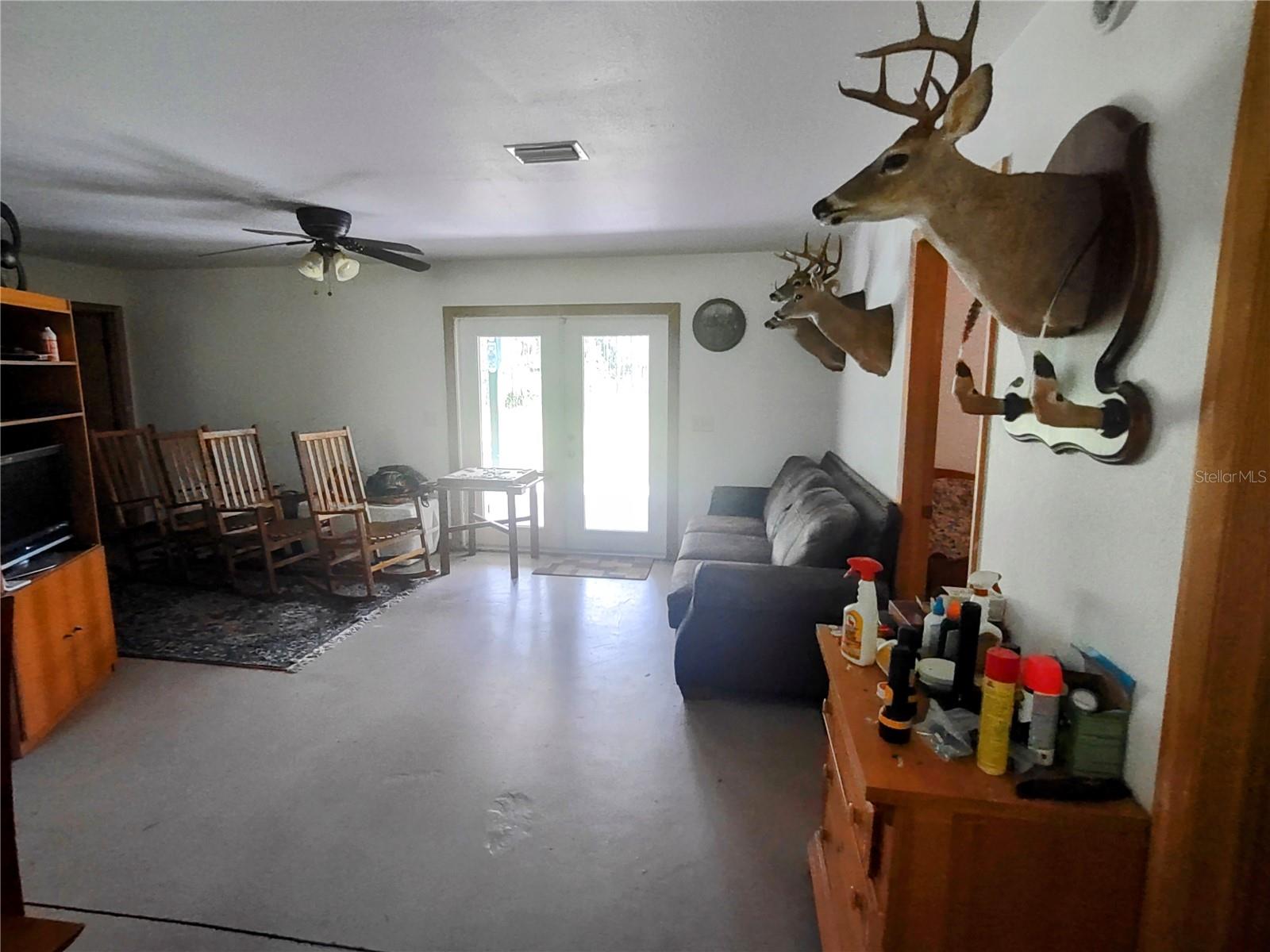 WINDING RIVER PRESERVE - Residential