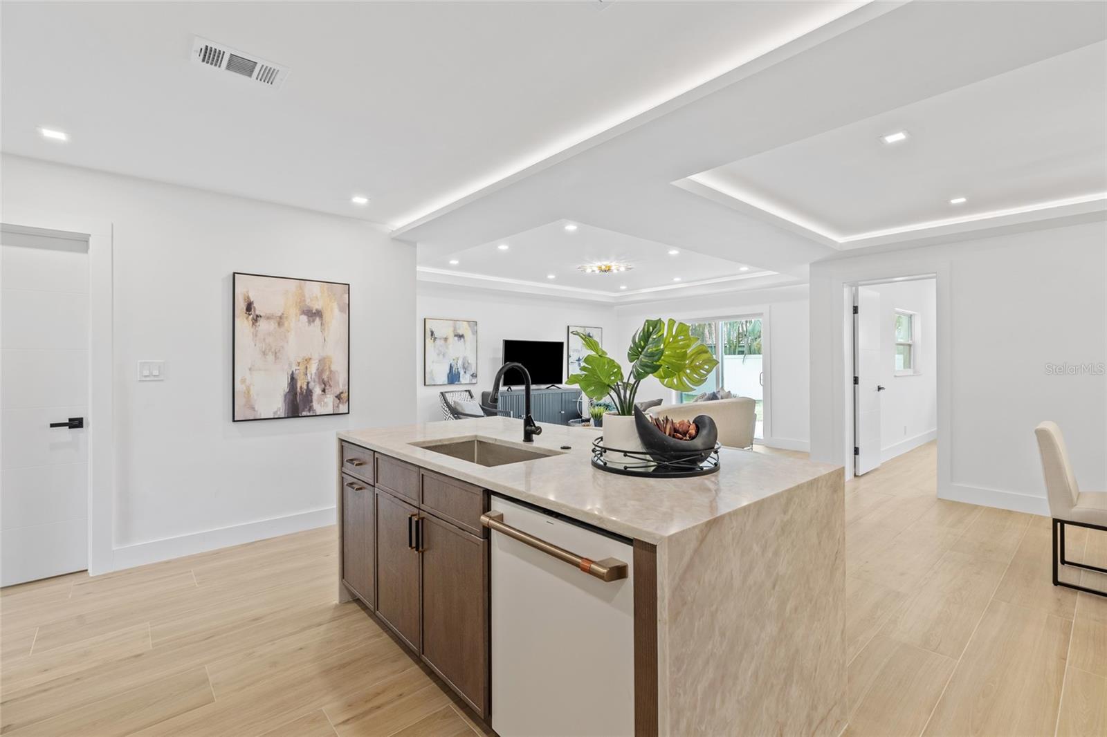 EDEN ISLE 4TH ADD - Residential