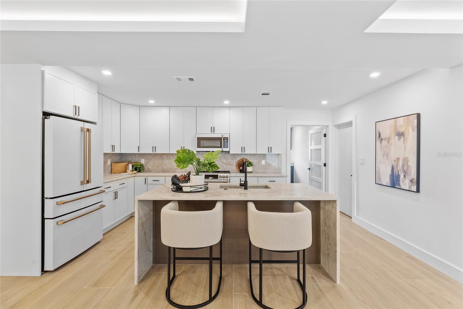 EDEN ISLE 4TH ADD - Residential