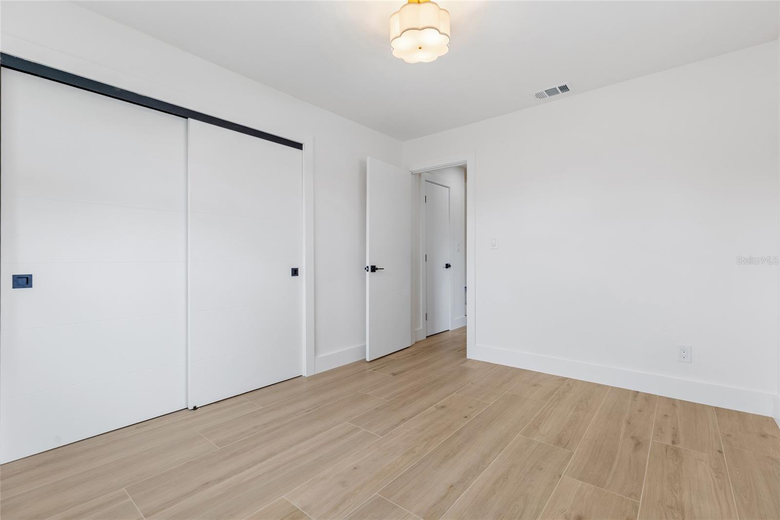 EDEN ISLE 4TH ADD - Residential