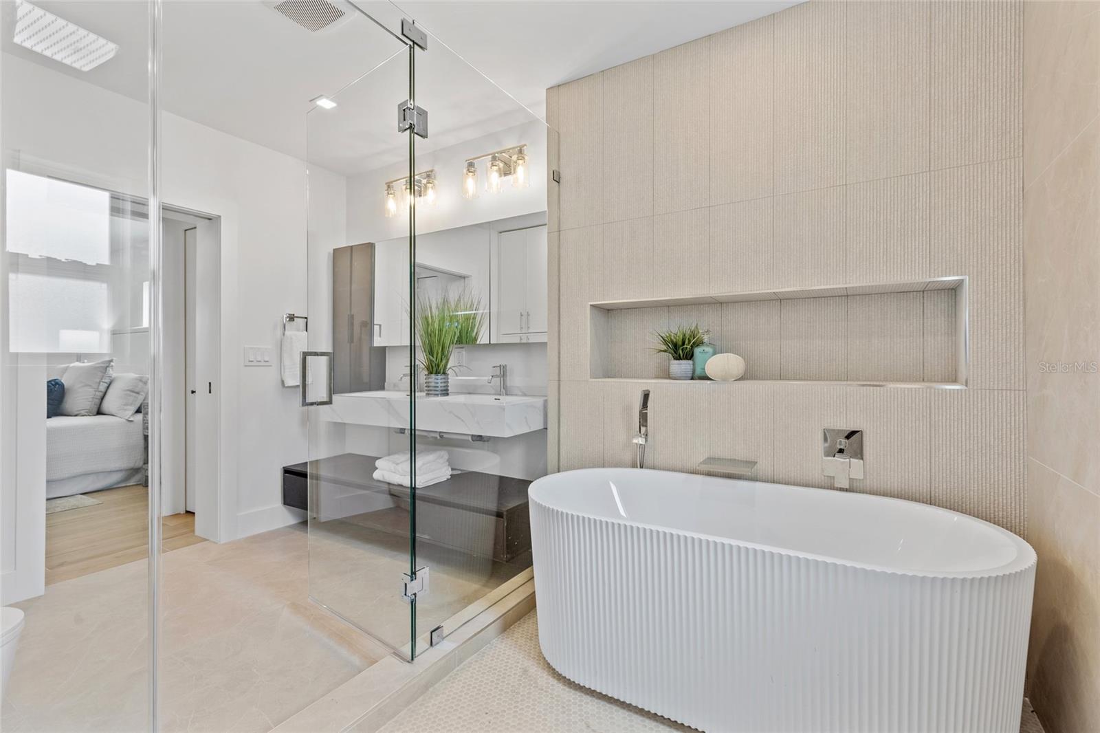 EDEN ISLE 4TH ADD - Residential
