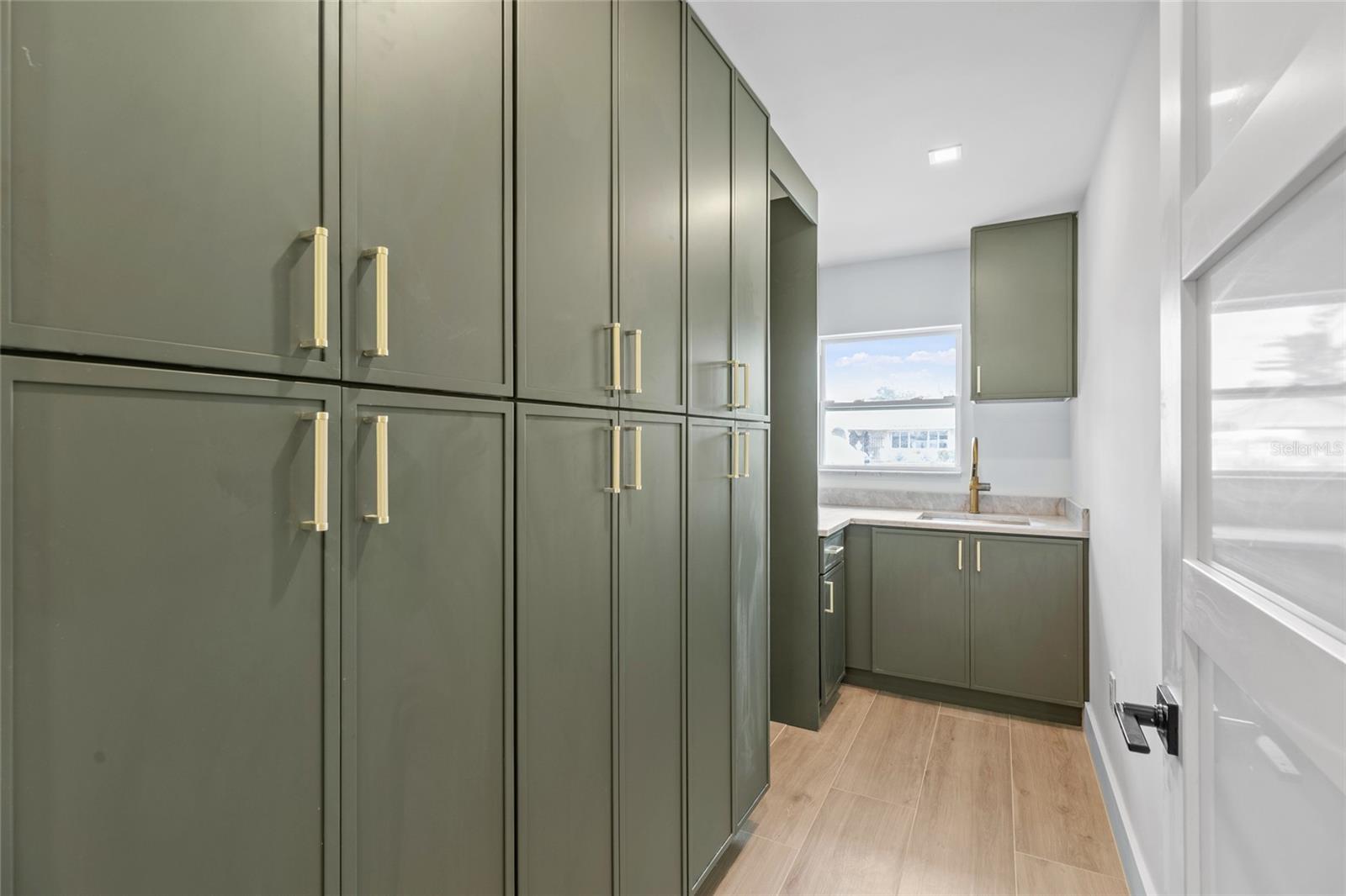 EDEN ISLE 4TH ADD - Residential