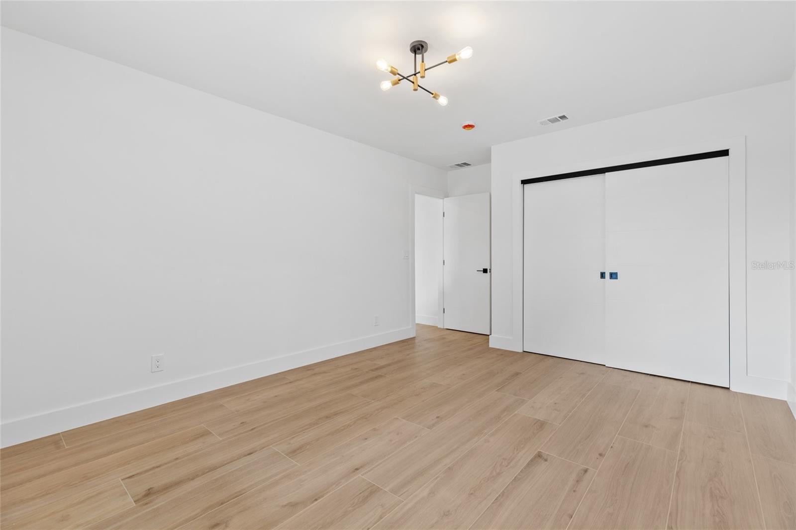 EDEN ISLE 4TH ADD - Residential