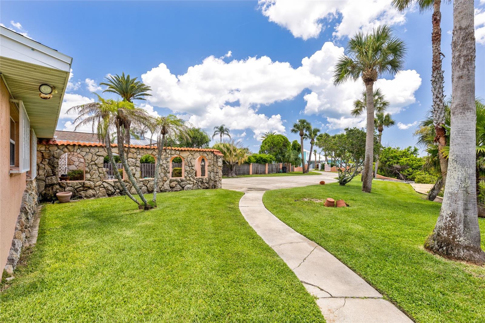 BOUCHELLES ISLAND - Residential