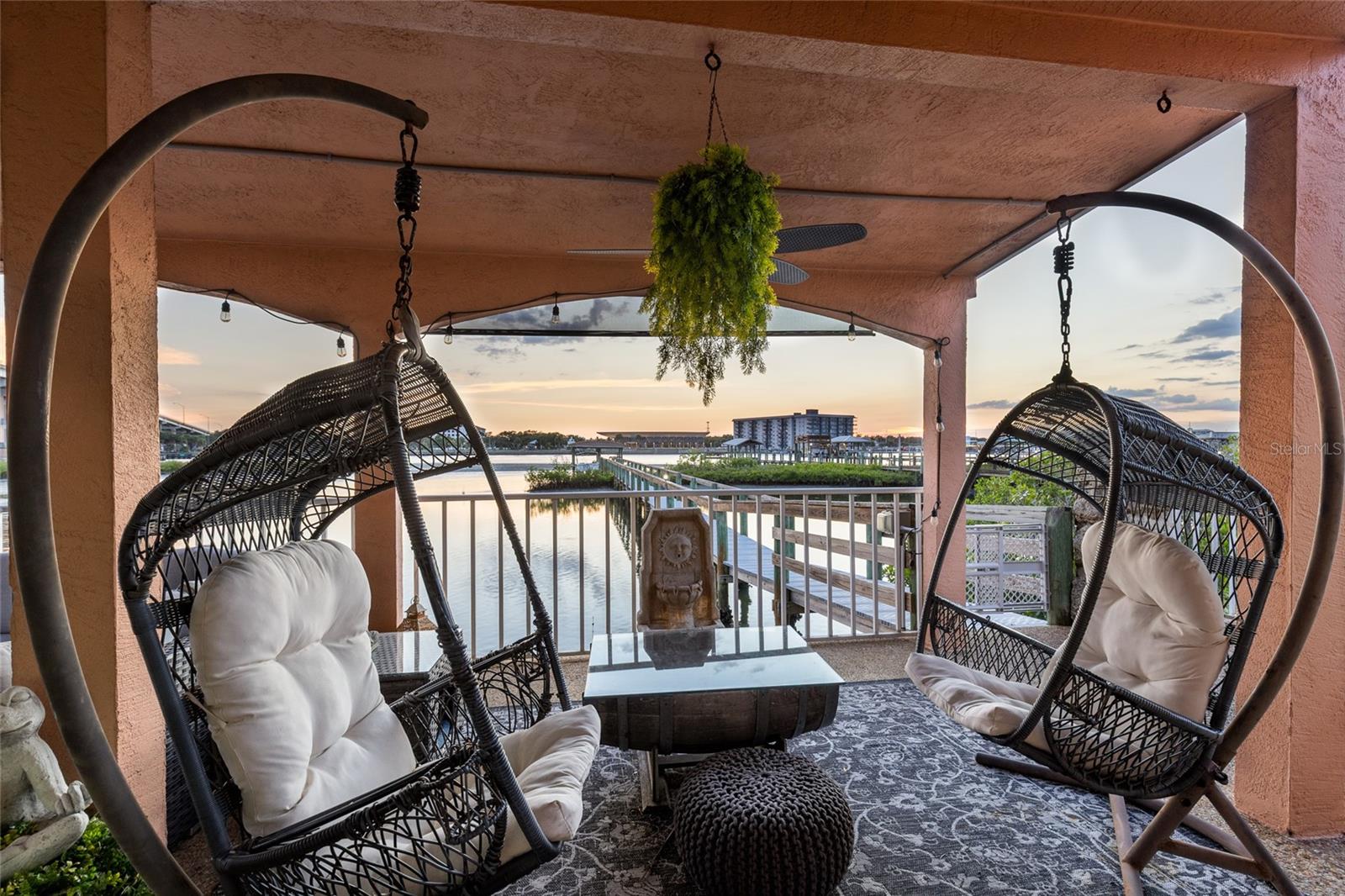 BOUCHELLES ISLAND - Residential