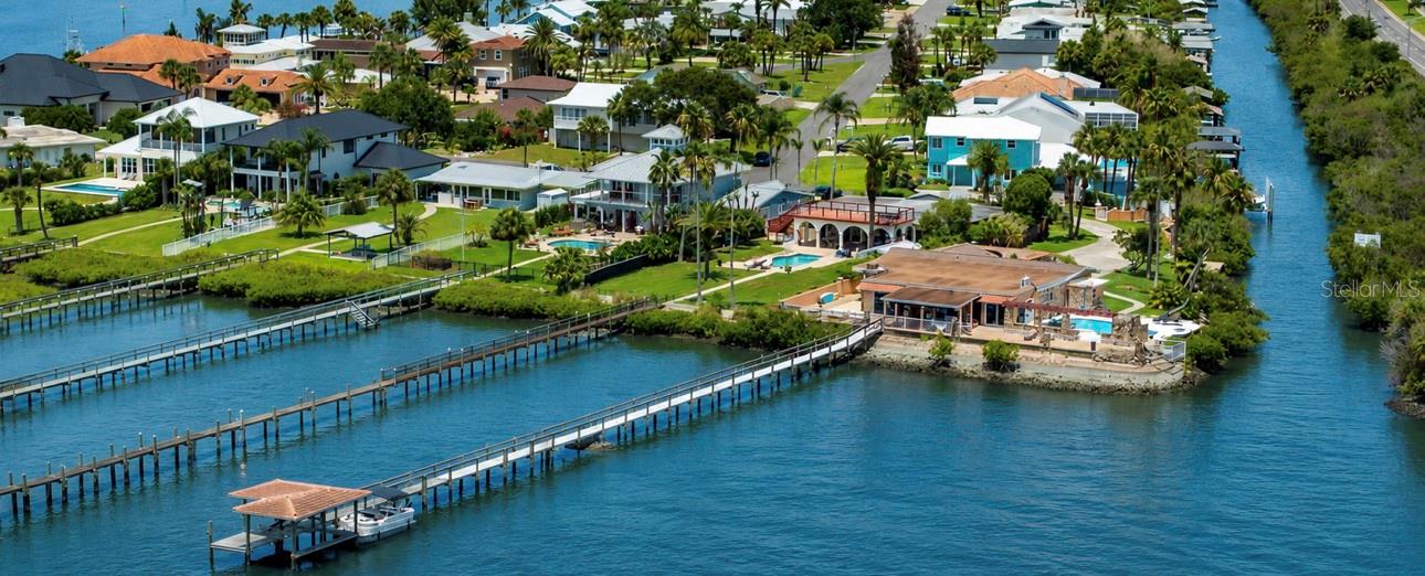 BOUCHELLES ISLAND - Residential