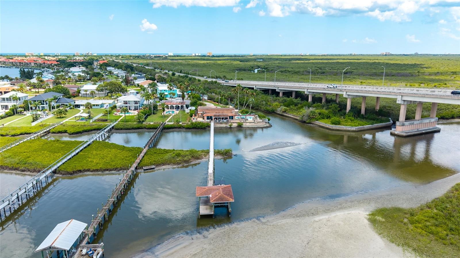 BOUCHELLES ISLAND - Residential
