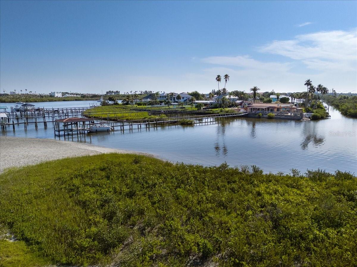 BOUCHELLES ISLAND - Residential