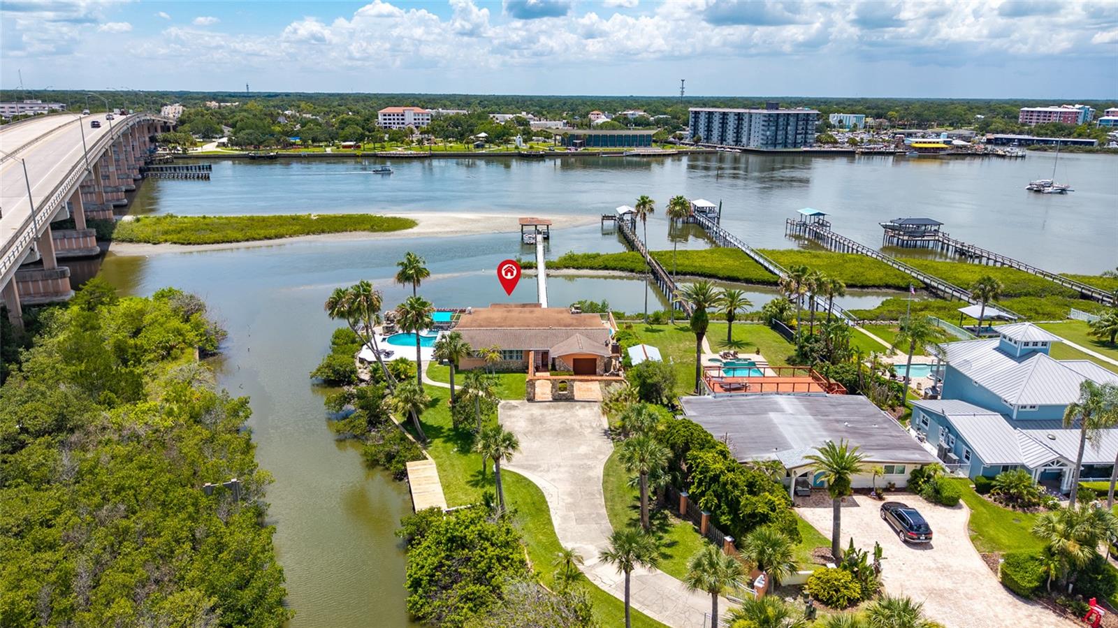 BOUCHELLES ISLAND - Residential