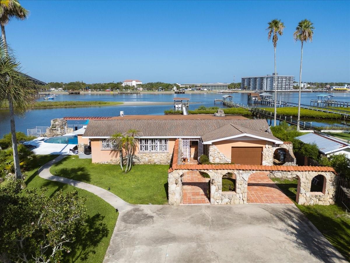 BOUCHELLES ISLAND - Residential