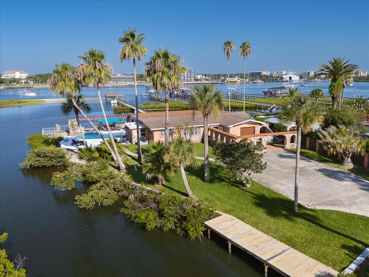 BOUCHELLES ISLAND - Residential