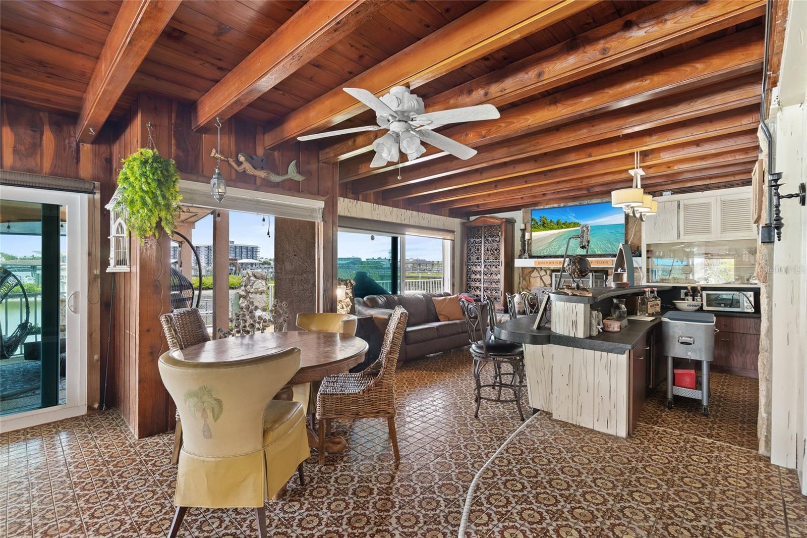 BOUCHELLES ISLAND - Residential