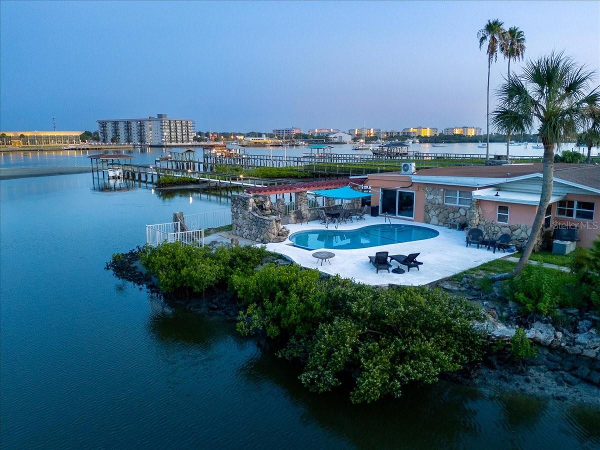 BOUCHELLES ISLAND - Residential