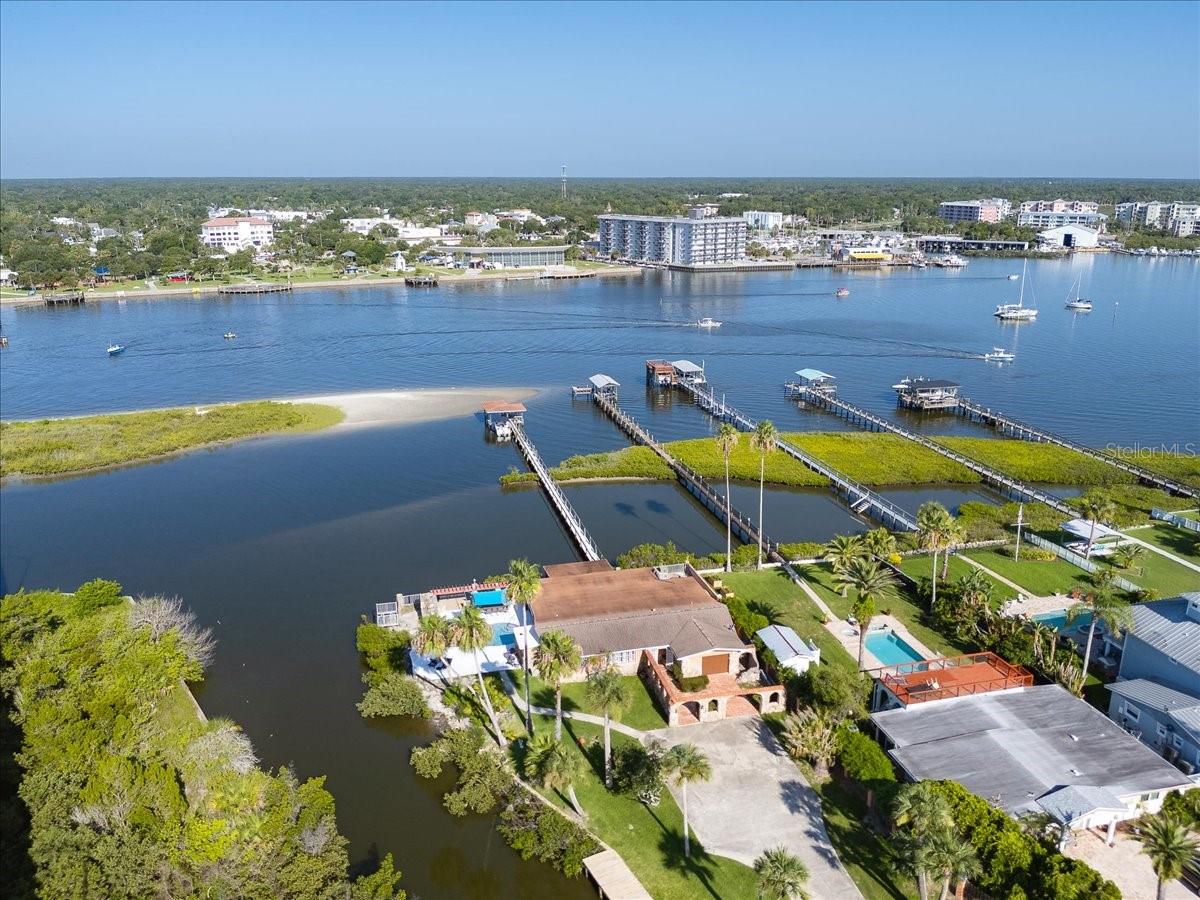 BOUCHELLES ISLAND - Residential