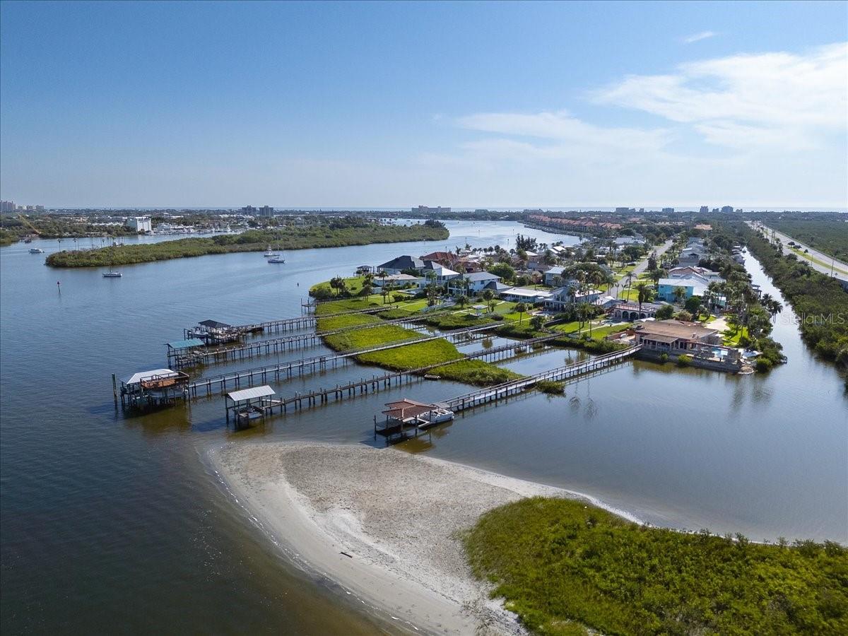 BOUCHELLES ISLAND - Residential