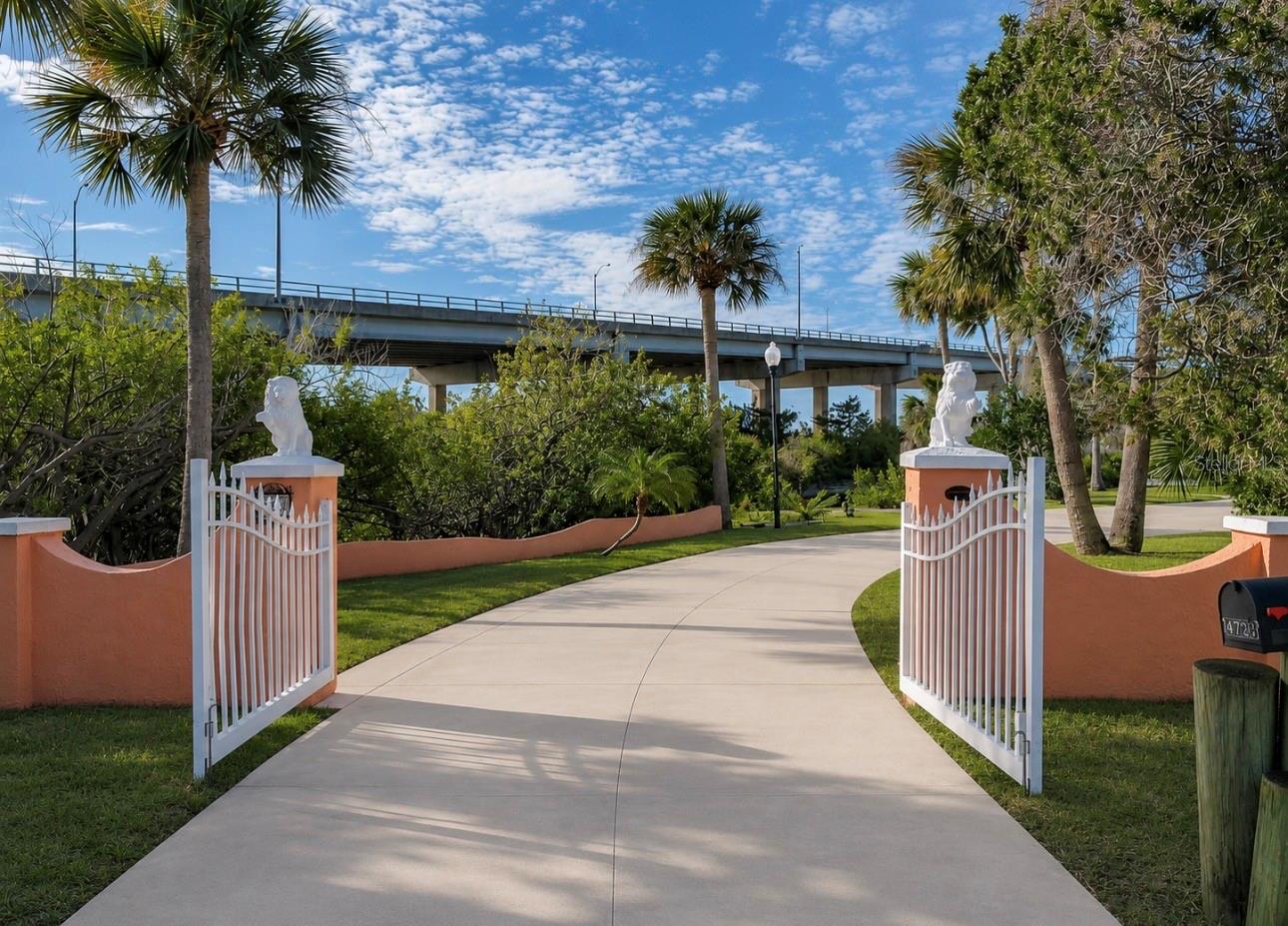 BOUCHELLES ISLAND - Residential