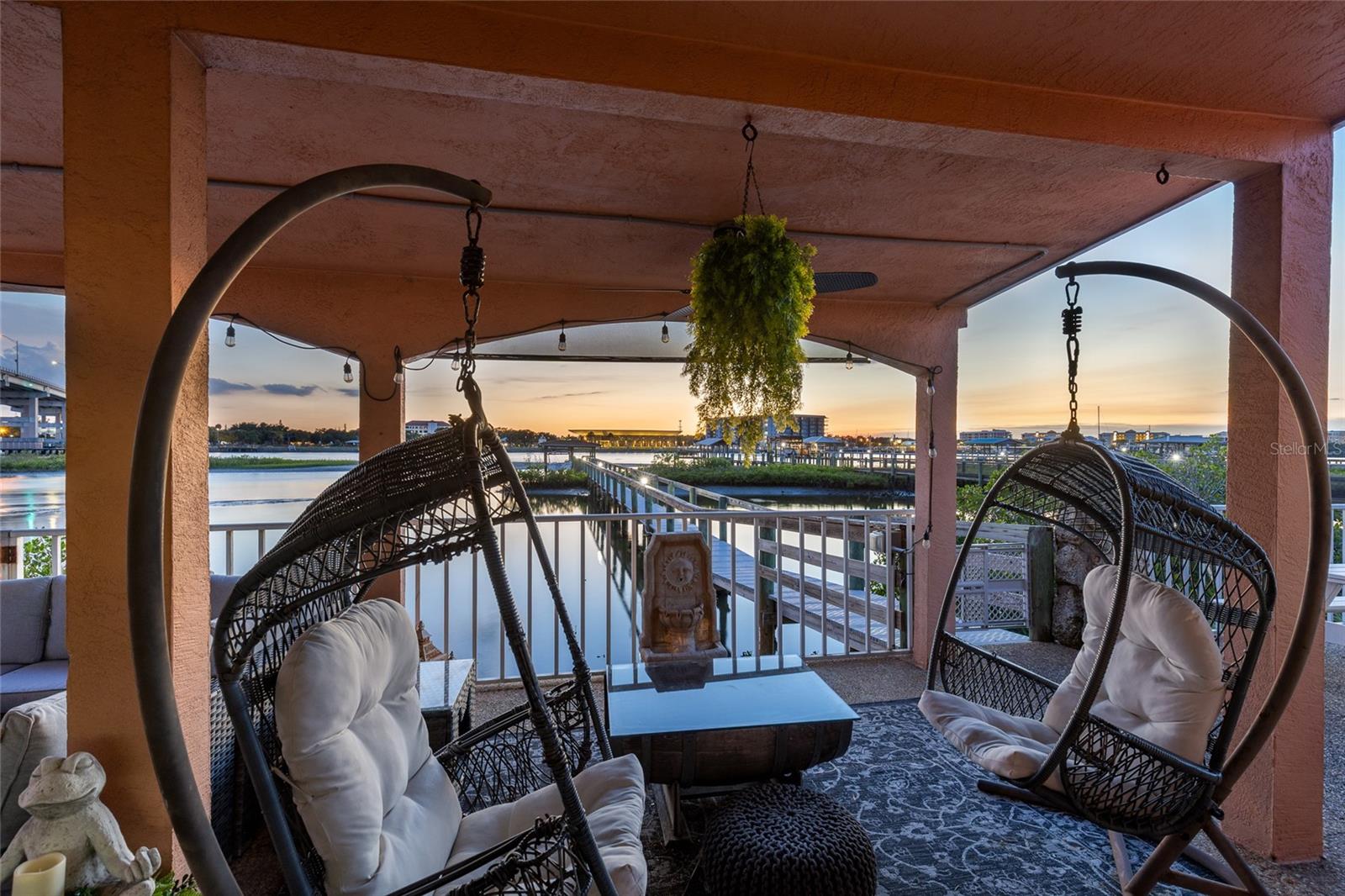 BOUCHELLES ISLAND - Residential