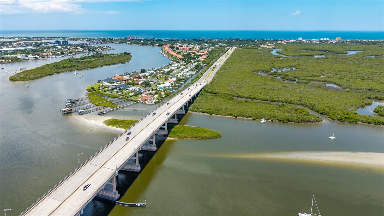 BOUCHELLES ISLAND - Residential