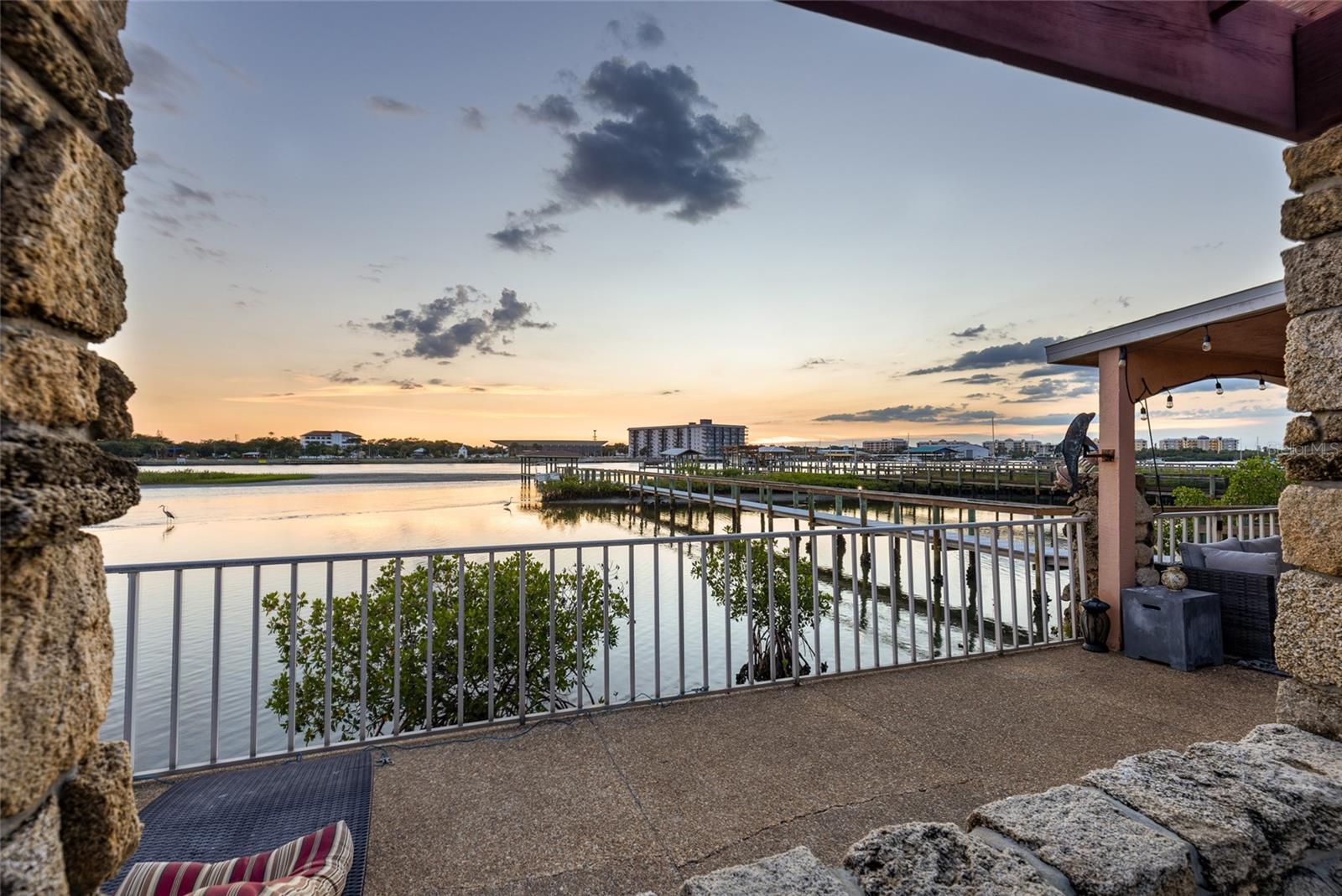 BOUCHELLES ISLAND - Residential