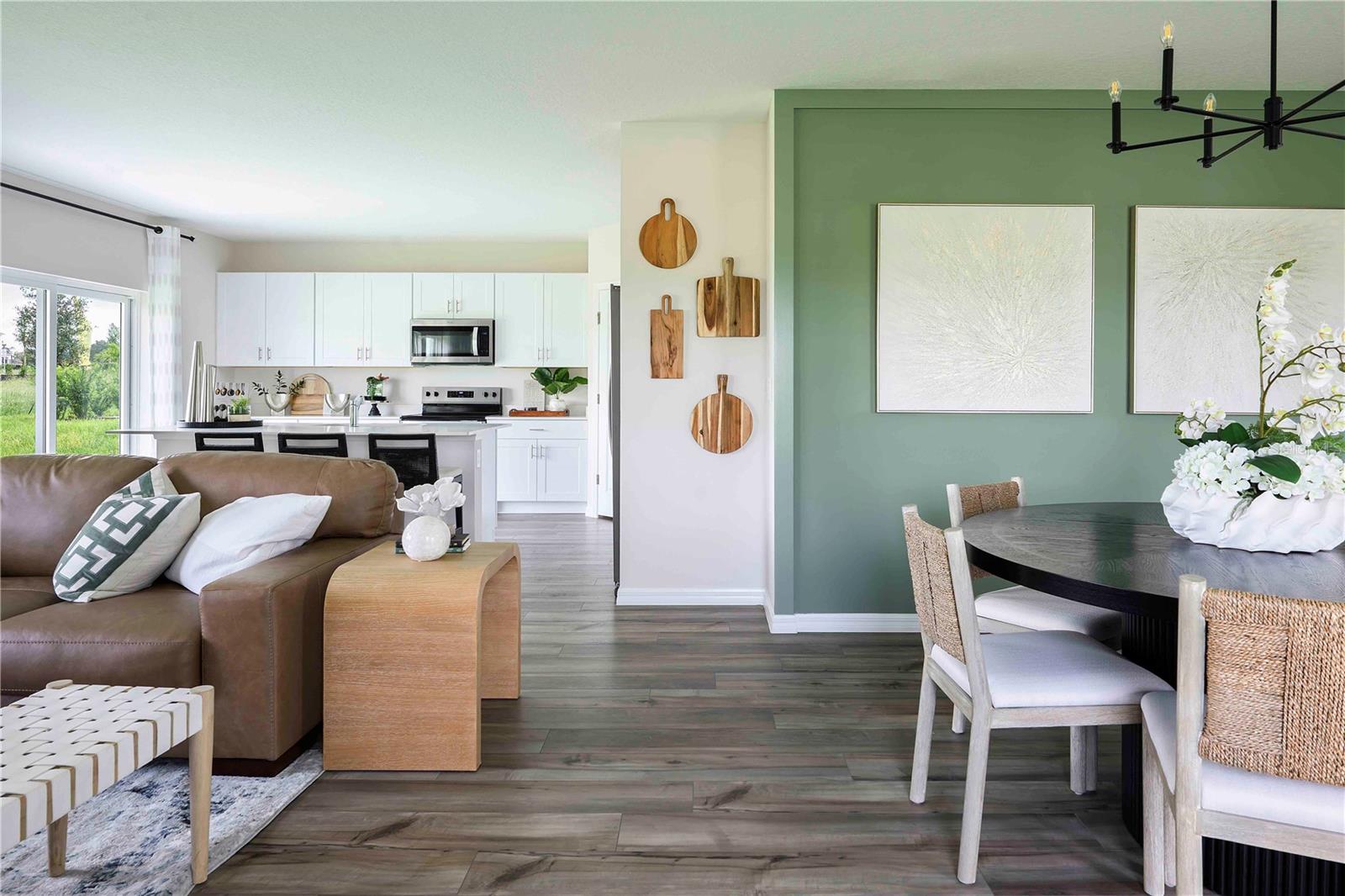 PASADENA WOODS - Residential