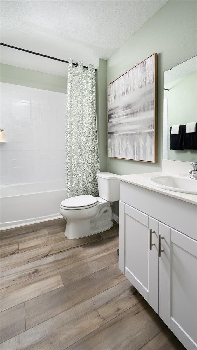 PASADENA WOODS - Residential