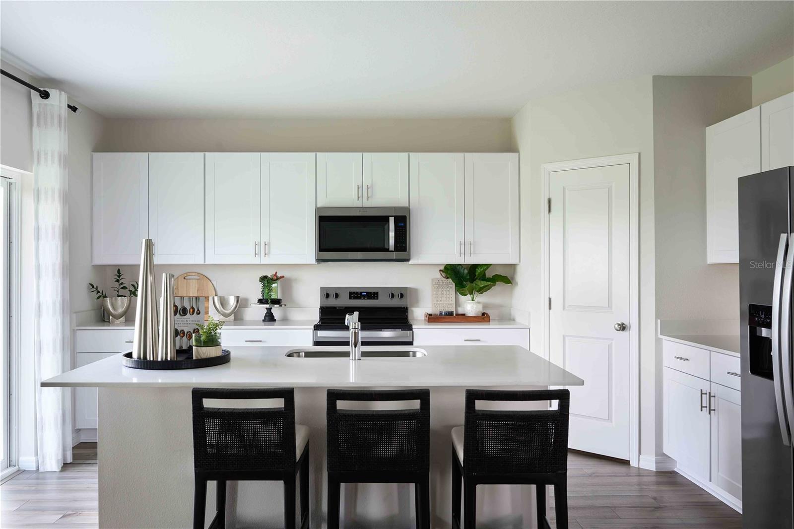 PASADENA WOODS - Residential