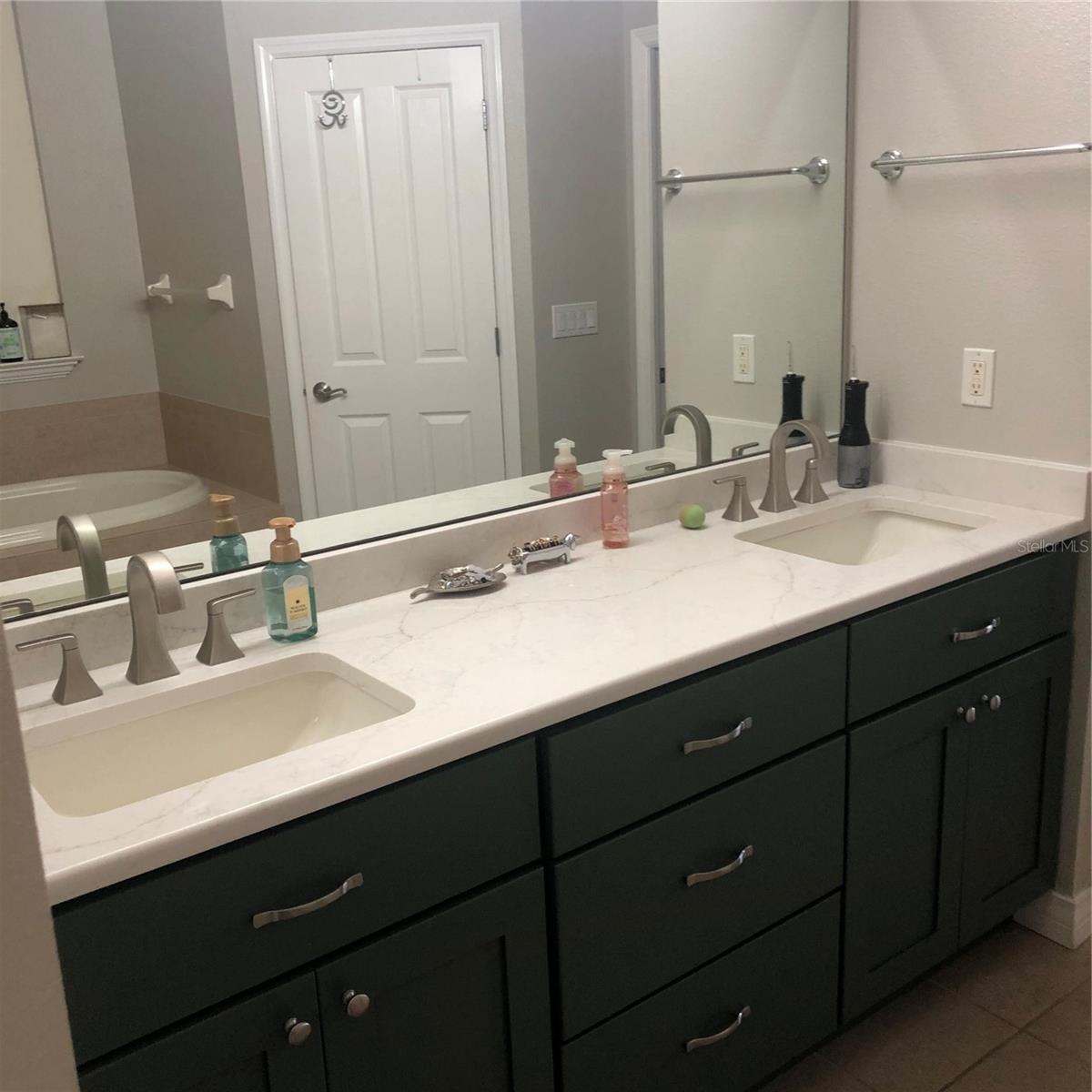 GULF HARBOR VILLAS PH 01 - Residential