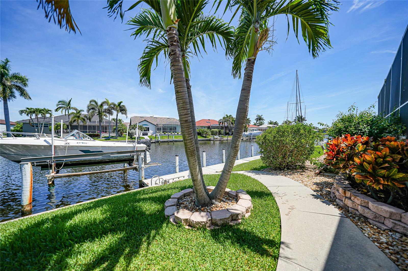 PUNTA GORDA ISLES SEC 15 - Residential