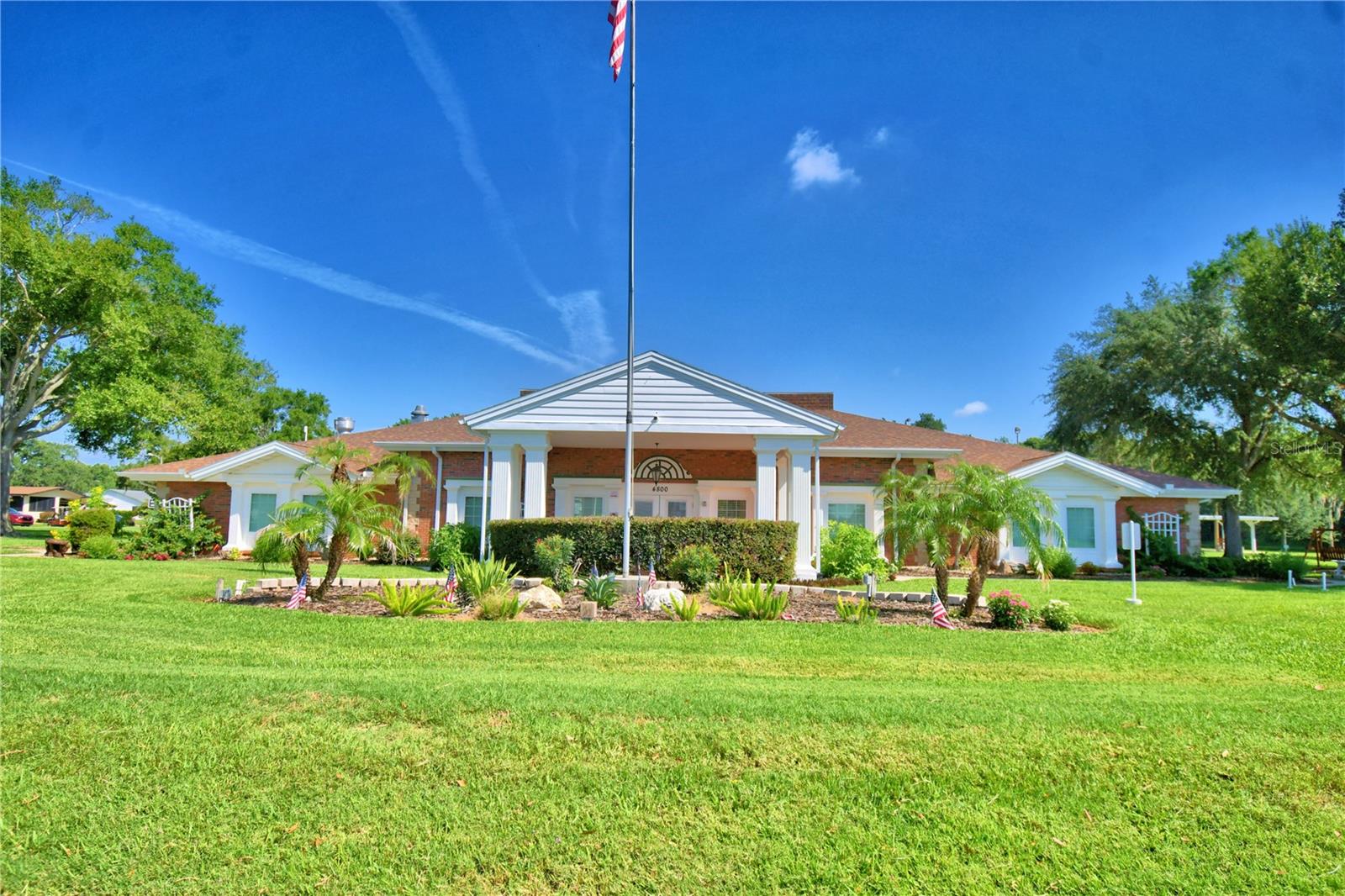 COLONNADES PH 1 - Residential