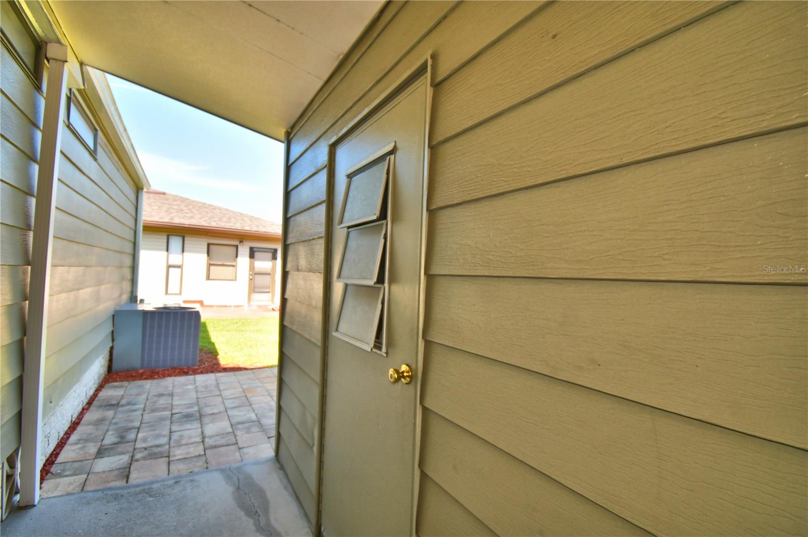 COLONNADES PH 1 - Residential