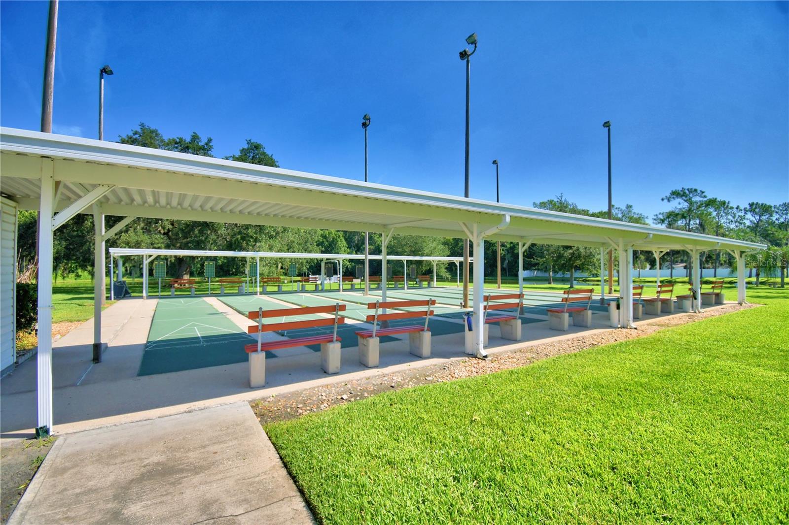 COLONNADES PH 1 - Residential