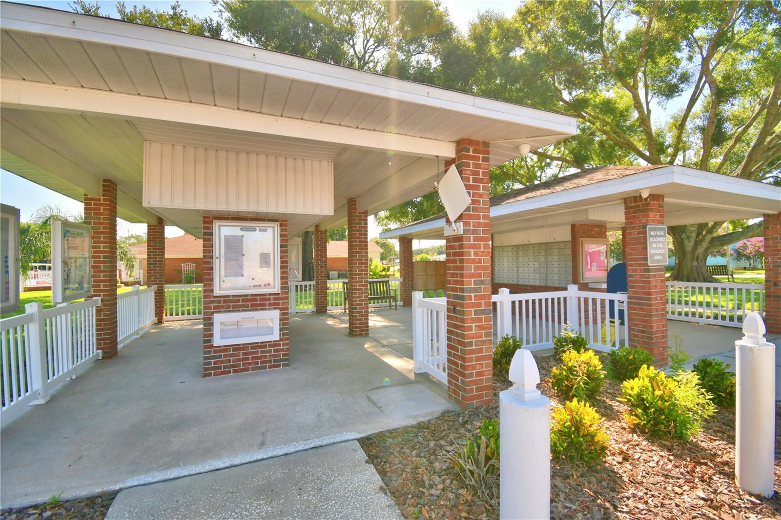 COLONNADES PH 1 - Residential