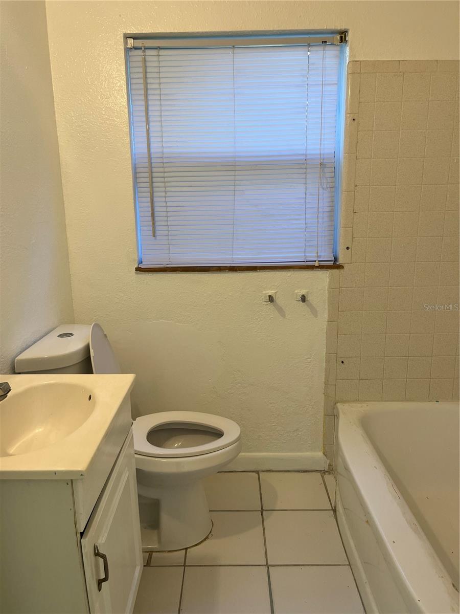 WEST COLONIAL HEIGHTS - Commercial Lease
