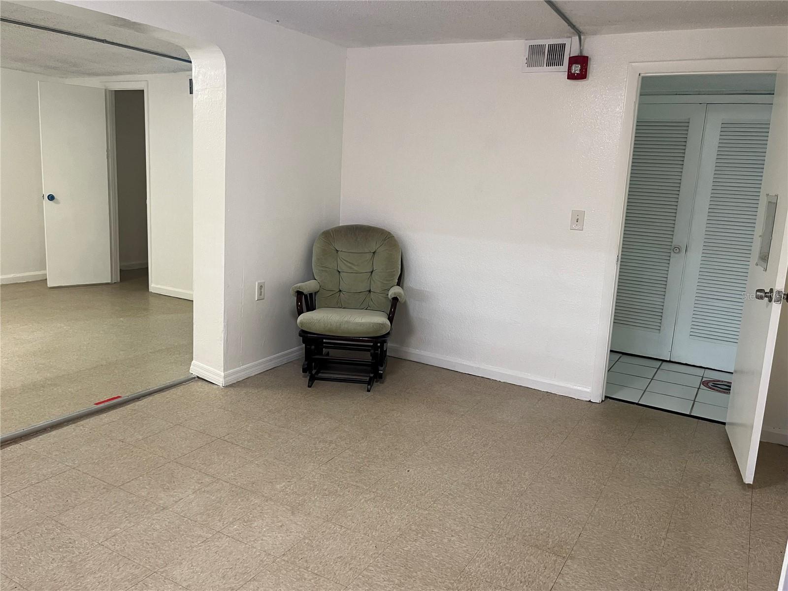 WEST COLONIAL HEIGHTS - Commercial Lease