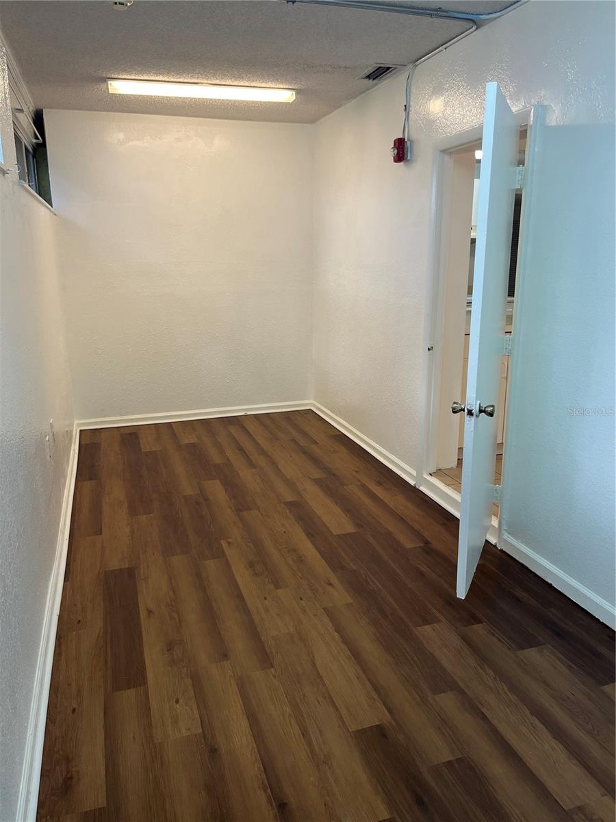 WEST COLONIAL HEIGHTS - Commercial Lease