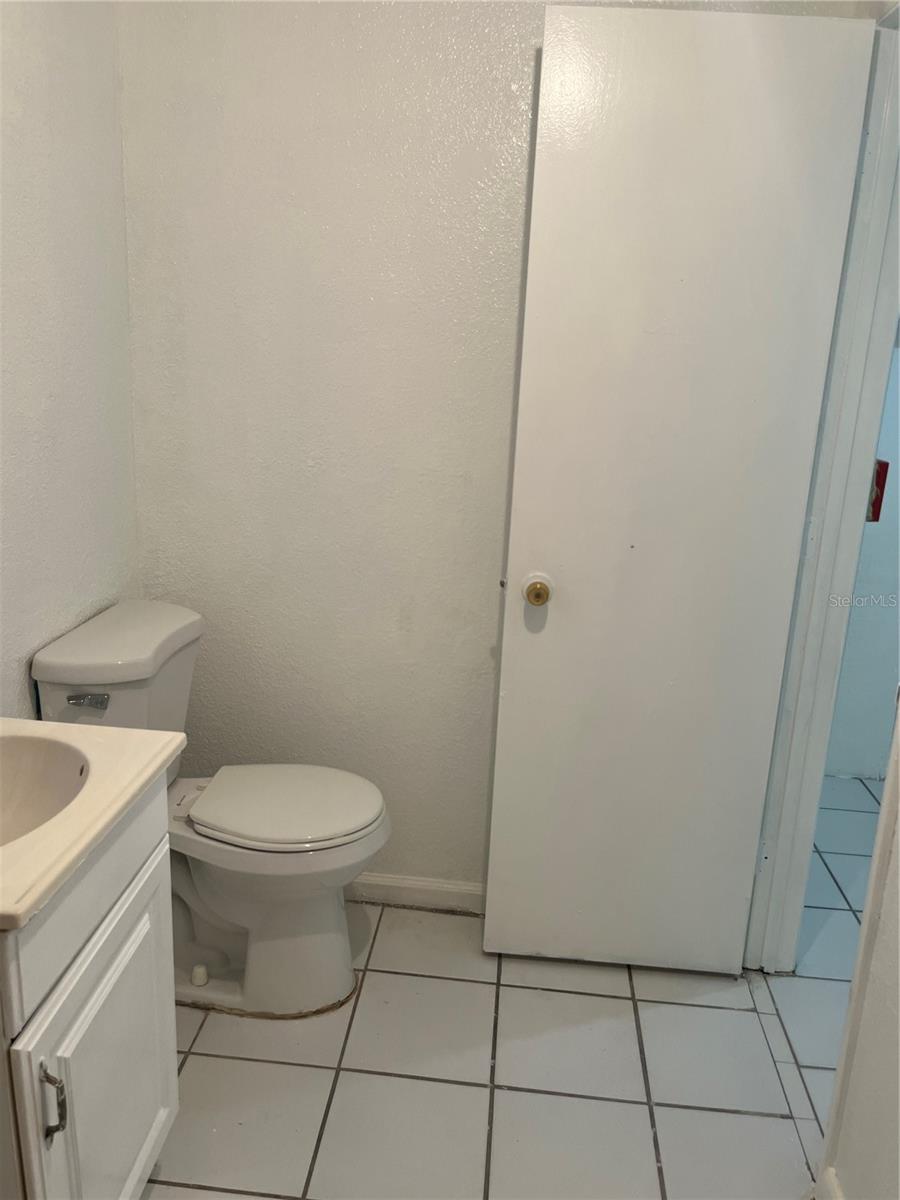 WEST COLONIAL HEIGHTS - Commercial Lease
