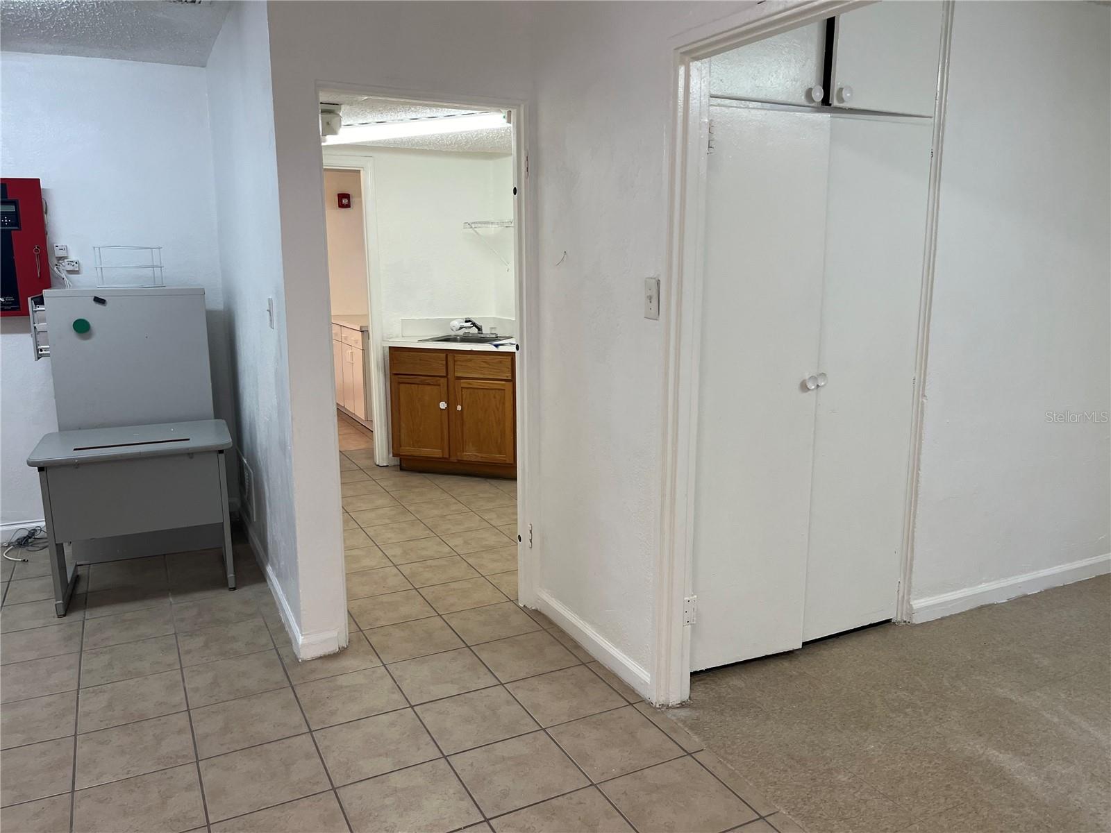 WEST COLONIAL HEIGHTS - Commercial Lease