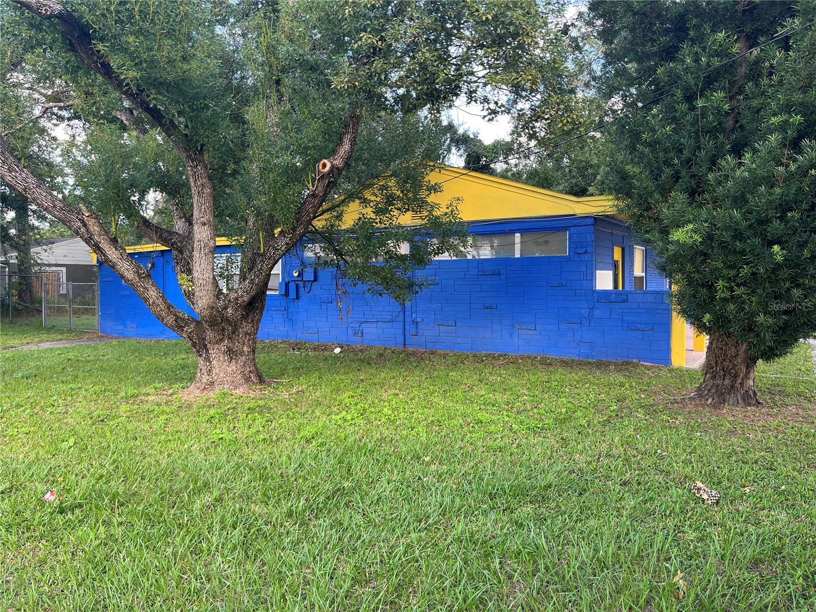 WEST COLONIAL HEIGHTS - Commercial Lease